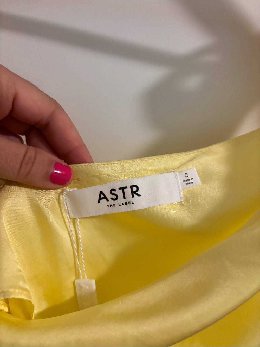 NEW ASTR THE LABEL Allexina Top Lemon Yellow Satin Size Small - Picture 10 of 13